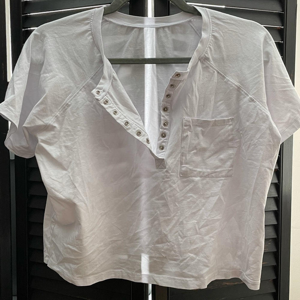 SHEIN White Crop Top